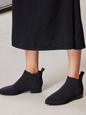 VIVAIA Ryan Slip-On Chelsea Boots in 39.5